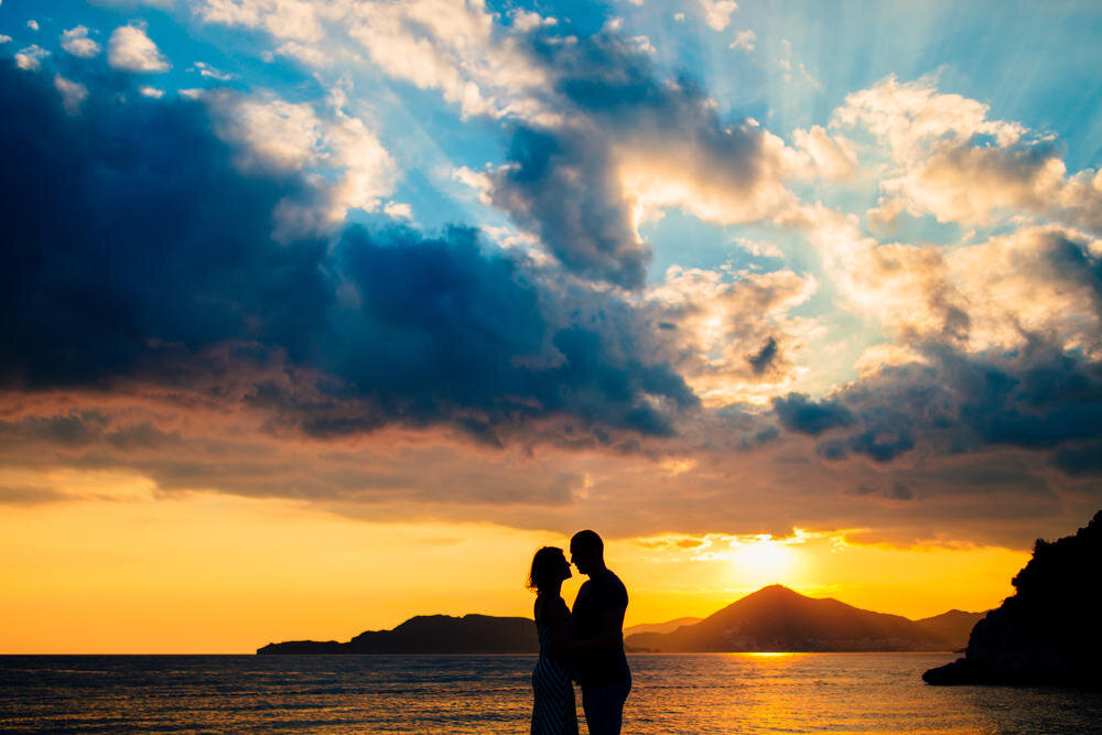 Silhouettes,At,Sunset,On,The,Beach