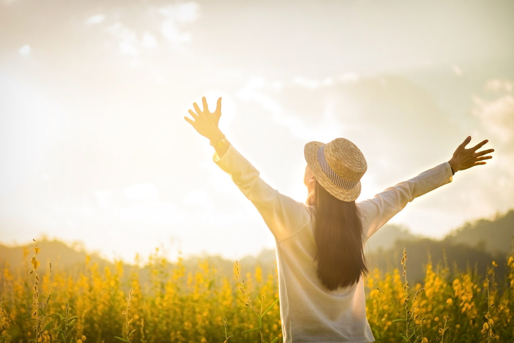 Woman Undergoig Crystal Bed Light Therapy - The Top Benefits of Crystal Bed Light Therapy